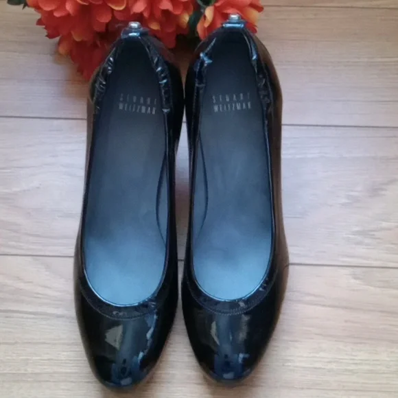 ⭐️ Host Pick ⭐️ Stuart Weitzman | Vintage Timeless Black Patent Pumps - Picture 5 of 15